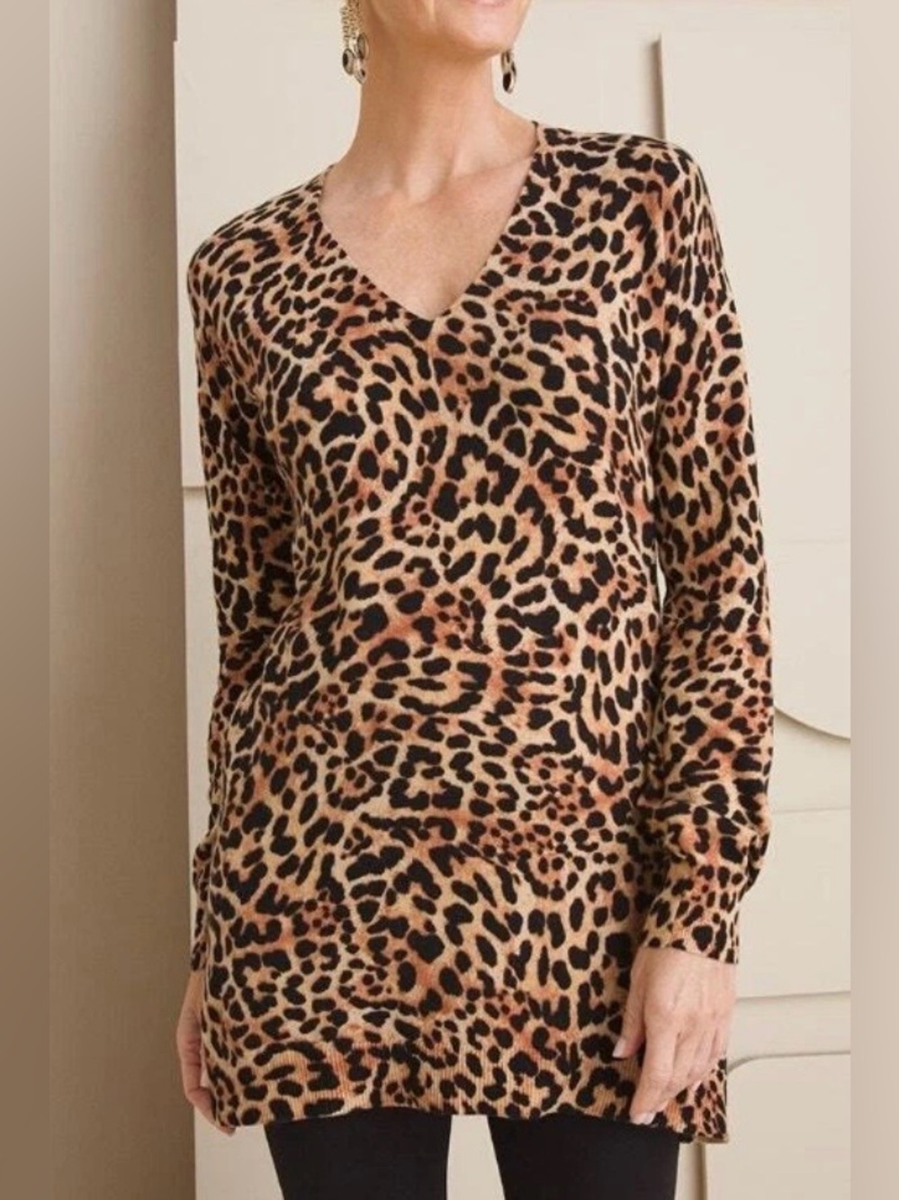 Chico’s Leopard Sweater Tunic V-Neck Longer Length Soft